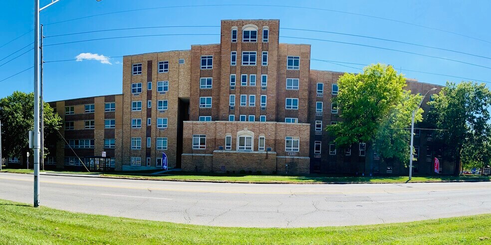 Building Photo - Madison Street Apartments