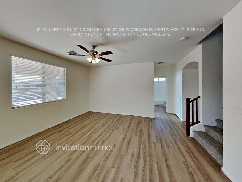 Building Photo - 17585 W Lilac St