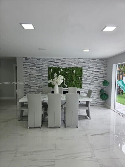 Building Photo - 12910 SW 148th Street Rd