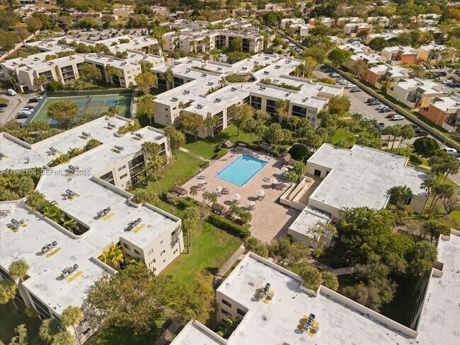 Building Photo - 8075 SW 107th Ave