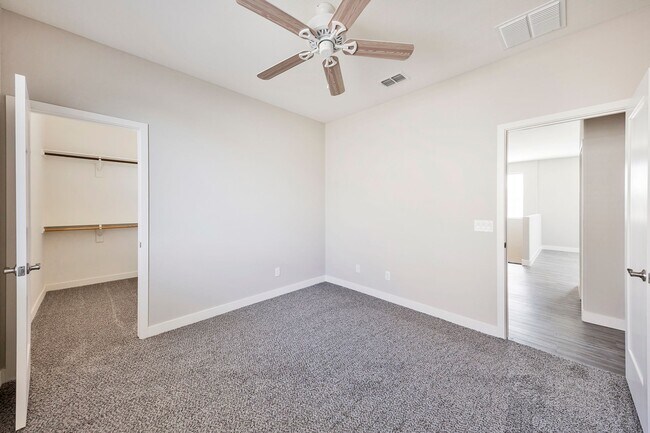 Building Photo - 2327 S Wycliff Cir