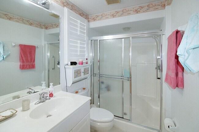 Building Photo - 8103 L Pavia Blvd