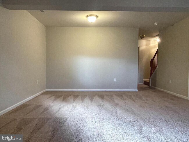 Building Photo - 27 Townes Pl