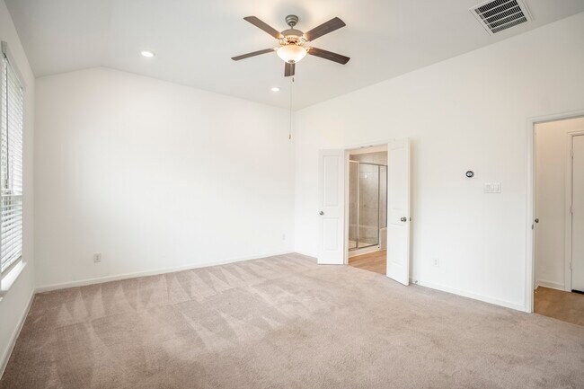 Building Photo - 4903 Chestnut Valley Ln