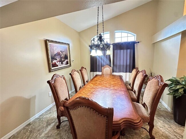 Building Photo - 112 Dulverton Way