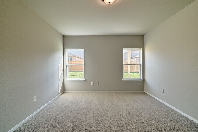 Building Photo - 6601 Loretta White Ln