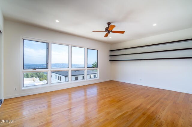 Building Photo - 3955 Farmouth Dr