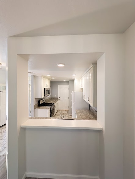 Building Photo - 25855 McBean Pkwy
