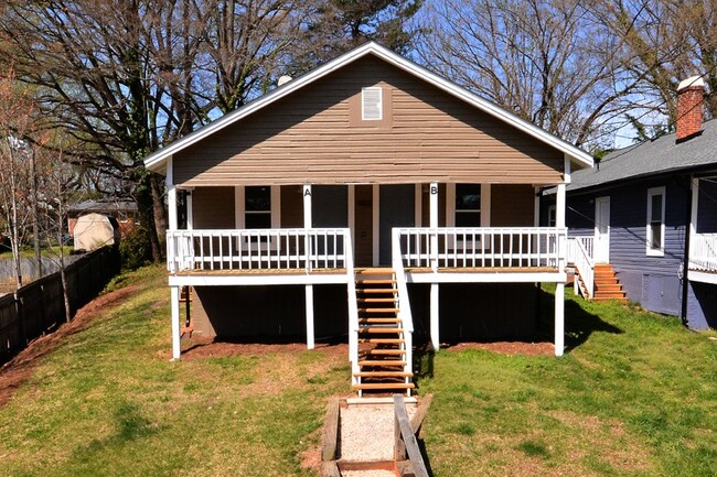 Building Photo - Charming One Bedroom Duplex