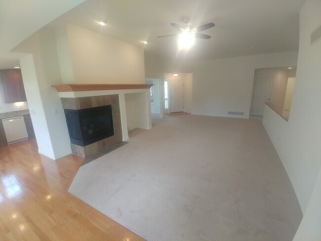 Maine Floor - 8322 E 149th Dr