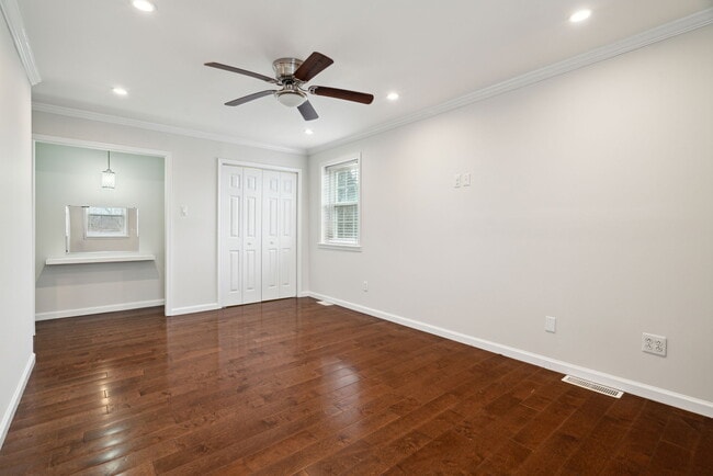 Primary Bedroom - 100 Rennard Ter