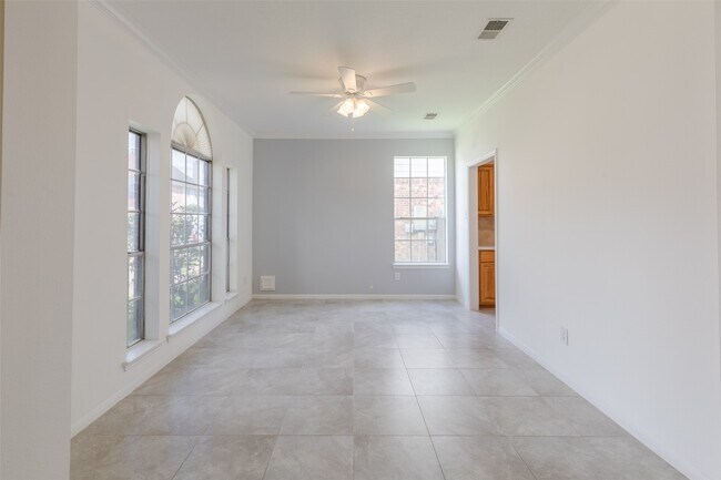 Building Photo - 12214 Meadow Ln Ct