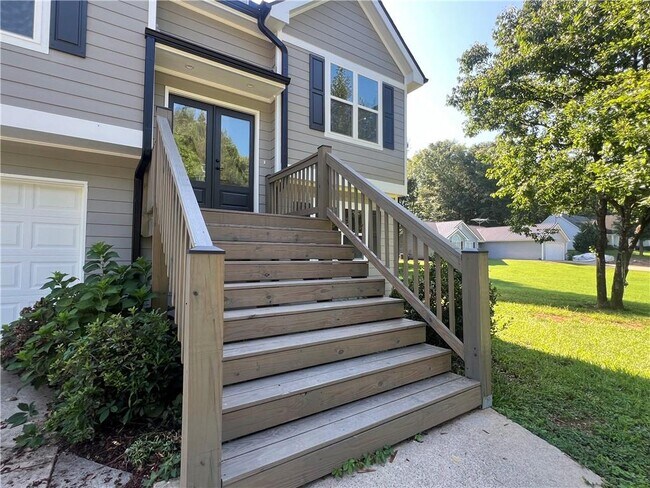 Building Photo - 130 Elk Grove Dr