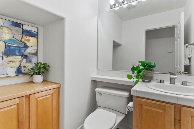 Building Photo - Tri-level Home in Ladera Ranch, now available!