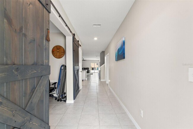 Building Photo - 194 Argyll Dr