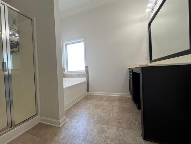 Building Photo - 5245 Bucknell Trace