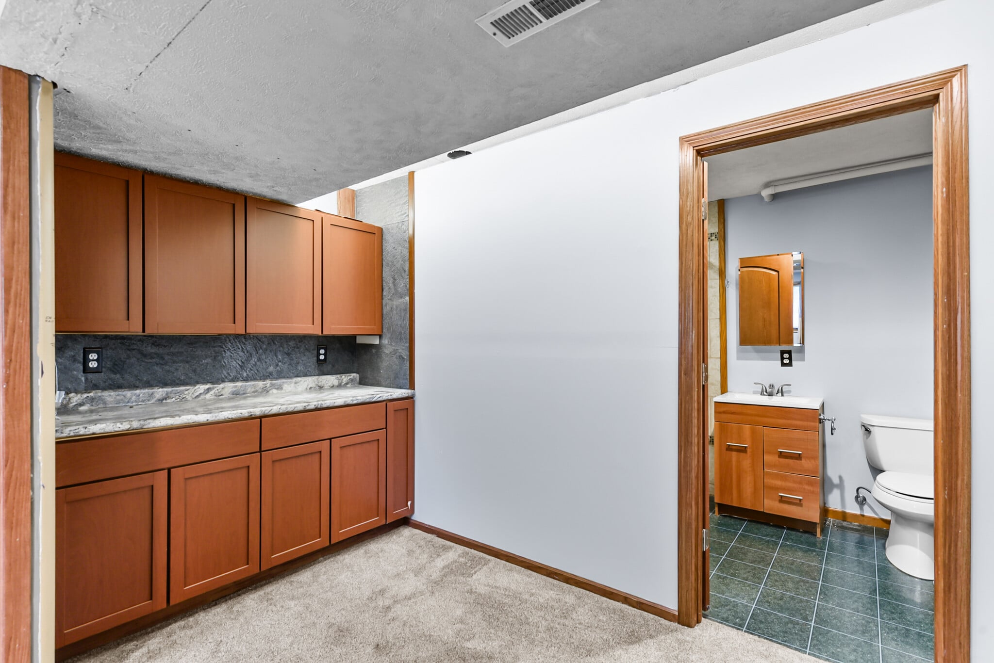 Building Photo - 5016 S 164th St