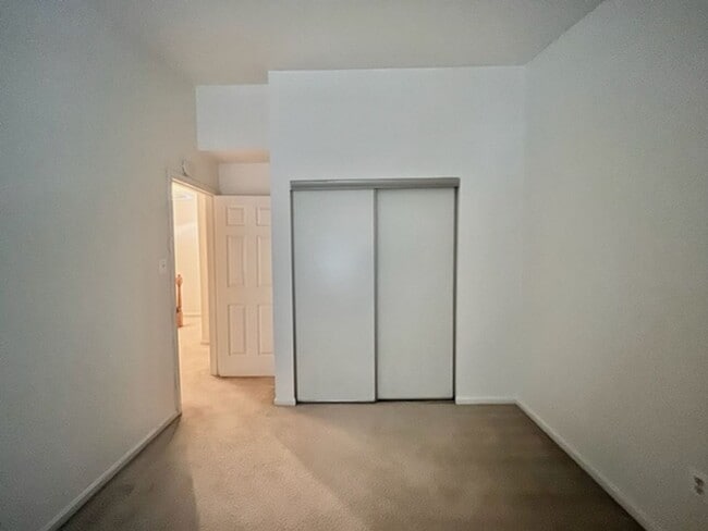 Building Photo - 17120 Briardale Rd