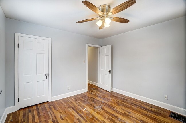 Building Photo - Four Bedroom Available!