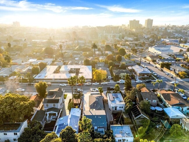 Building Photo - Beautiful Modern Home in the heart of North Park/Hillcrest/University Heights