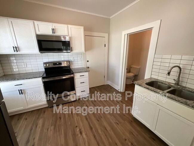 Building Photo - 508 Denny St