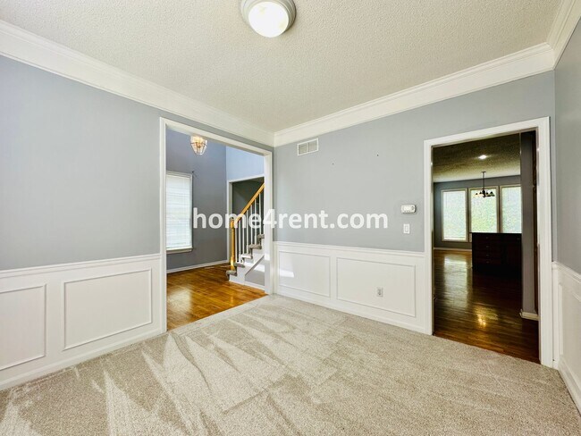 Building Photo - Spacious, 2 Story Home in Blue Valley Schools w/ Updated Kitchen, Fenced Yard, and a Finished Bas...