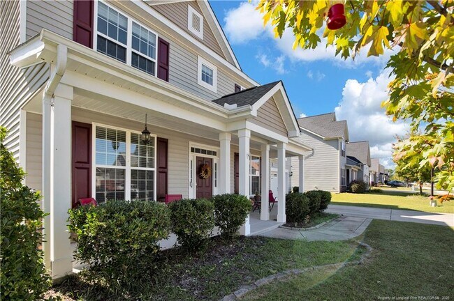 Building Photo - 313 Fountain Grove Dr