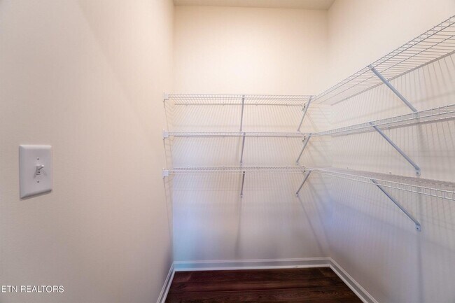 Building Photo - 322 Heritage Crossing Dr