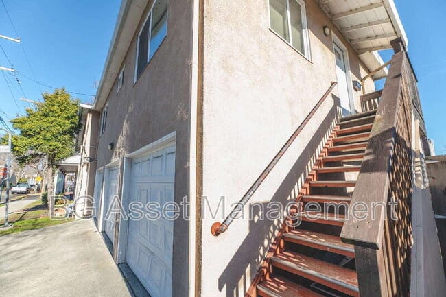 Building Photo - 2309 Eighth St