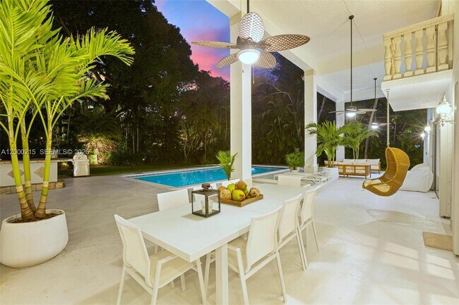 Building Photo - 14850 Old Cutler Rd