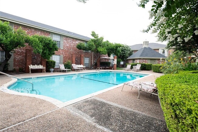 Building Photo - 7920 Rockwood Ln