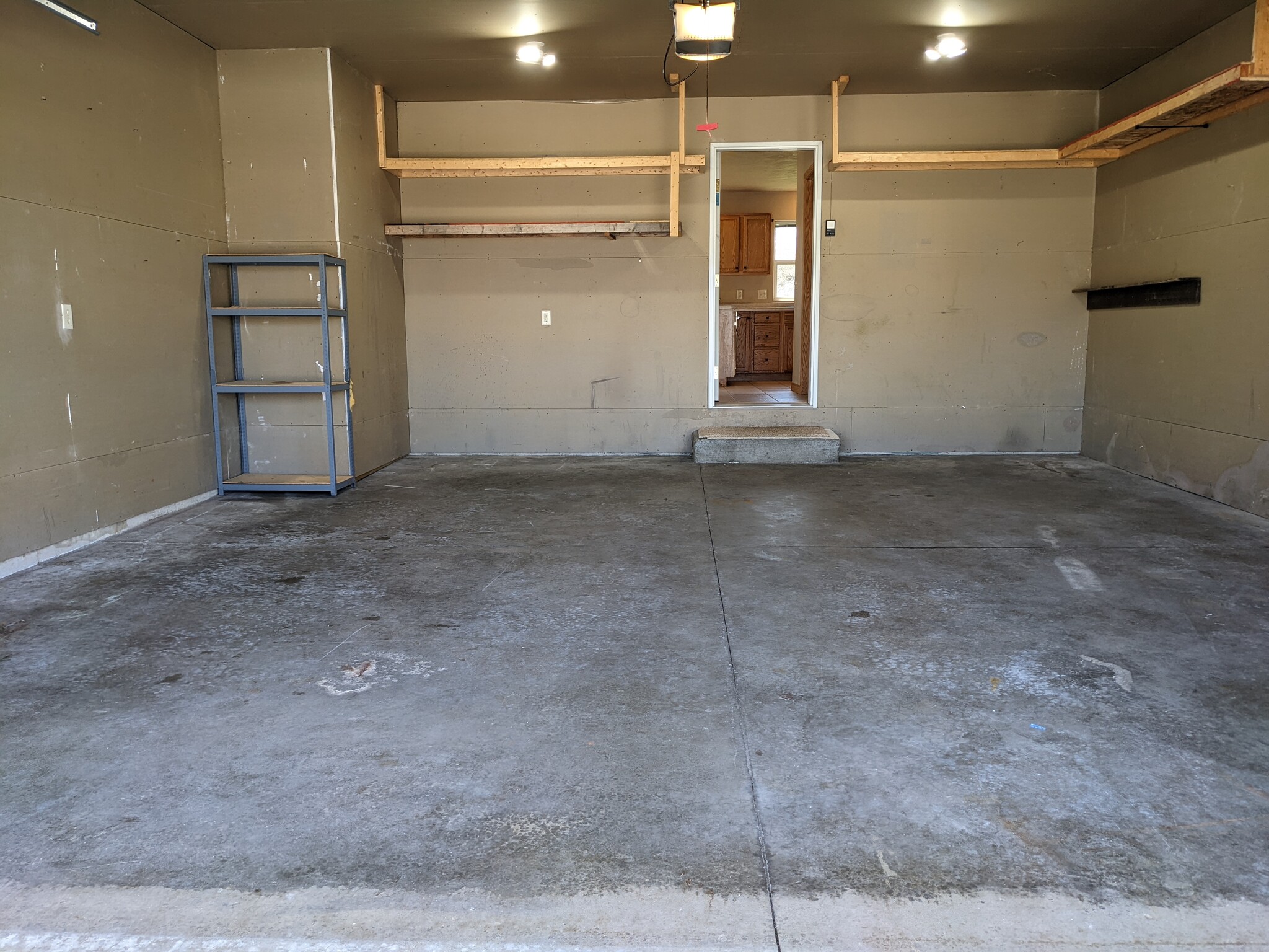Building Photo - 5335 Brookview Dr