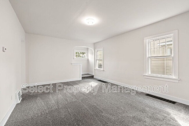 Building Photo - 1202 N Anthony Blvd