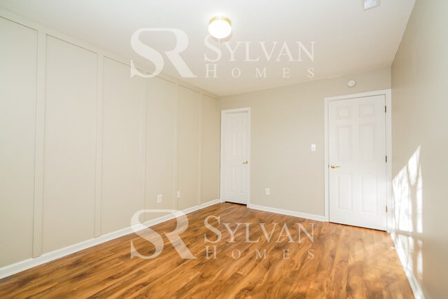 Building Photo - Rest. Relax. Recharge. Home awaits!