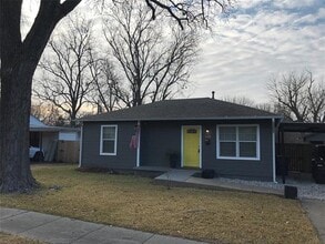 Building Photo - 512 Freeman Dr