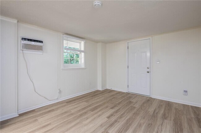 Building Photo - 3454 Rockbridge Rd