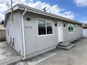 Building Photo - 15724 Sigman St E