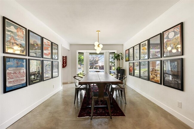 Building Photo - 6713 Winterberry Dr