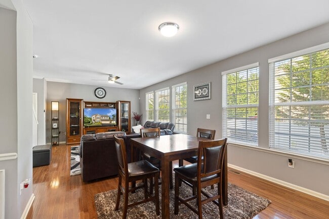 Building Photo - Beautiful Stafford Home - Colonial Forge School district
