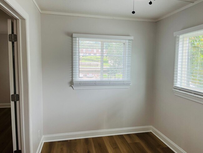 Building Photo - Wow! Newly renovated 2 bedroom 2 bathroom unit in Lithonia. Must see!