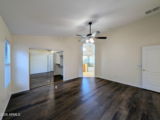 Building Photo - 11134 W Windsor Ave