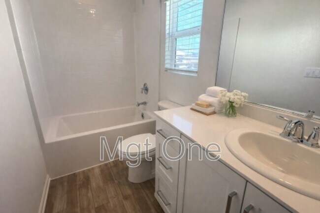 Building Photo - 26314 Gentry Ave