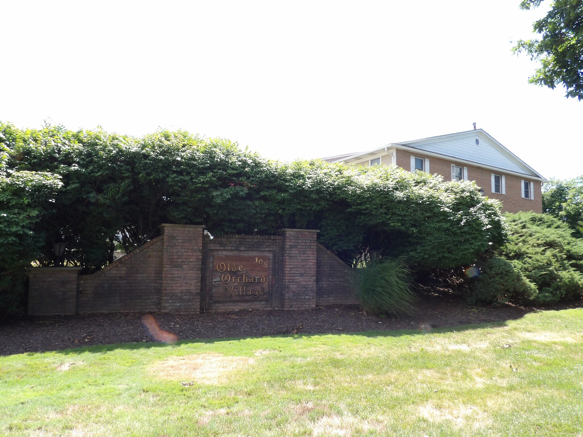 Olde Orchard Village - 105 Newark Pompton Tpke