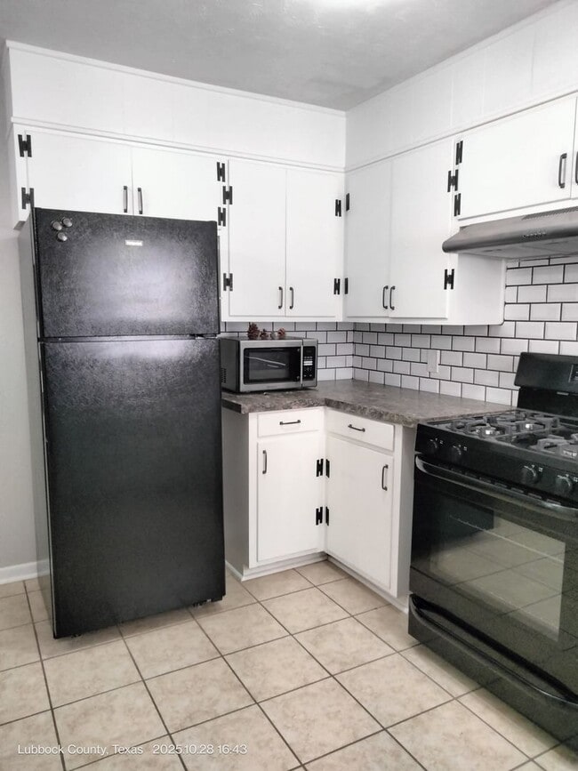 Building Photo - 4921 39th St