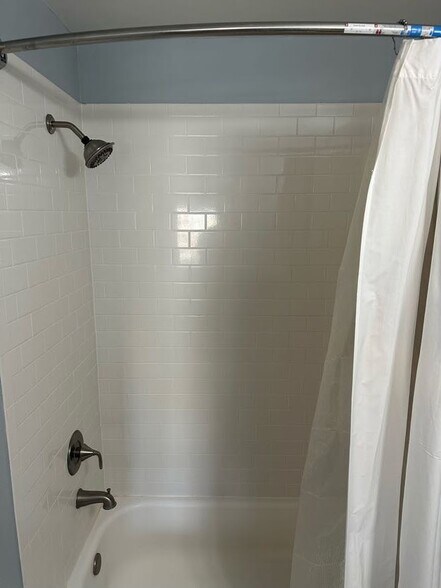 Building Photo - 1468 N Quinn St