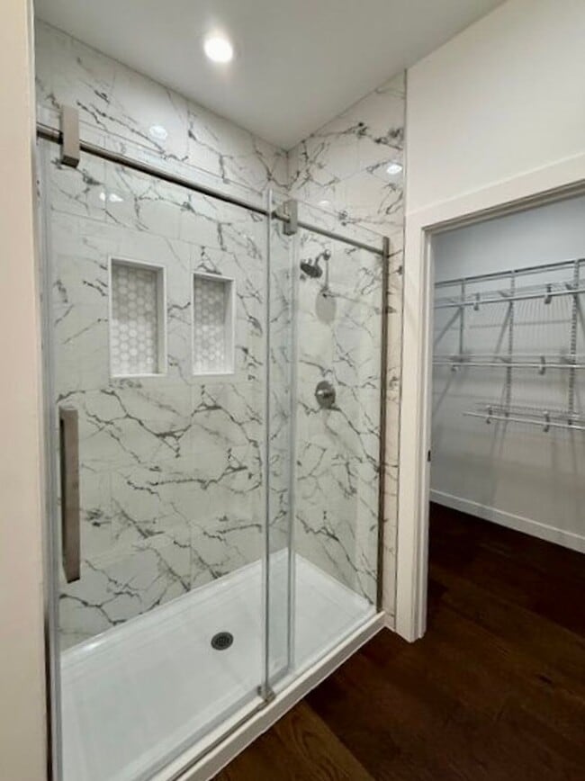 Building Photo - New Construction 2025: 5BR + Main-Level Office Amity OR