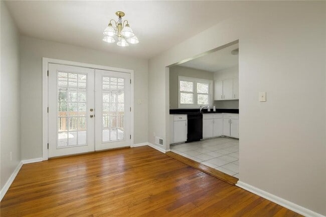 Building Photo - 2821 Petersburg Ct