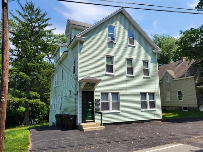 Primary Photo - 85 Boyce St