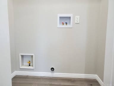 Building Photo - 1543 W 216th St