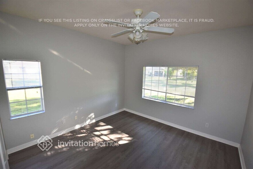 Building Photo - 25540 Aysen Dr